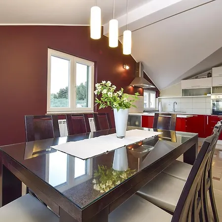 Apartamento Dijana *